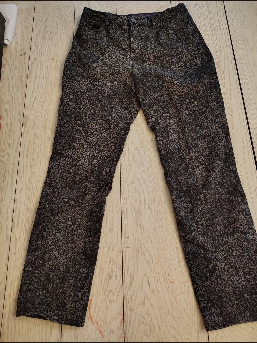 Gloria Vanderbilt Black And Grey Tapered Jeans Size 6